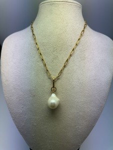 SIGNATURE COLLECTION
